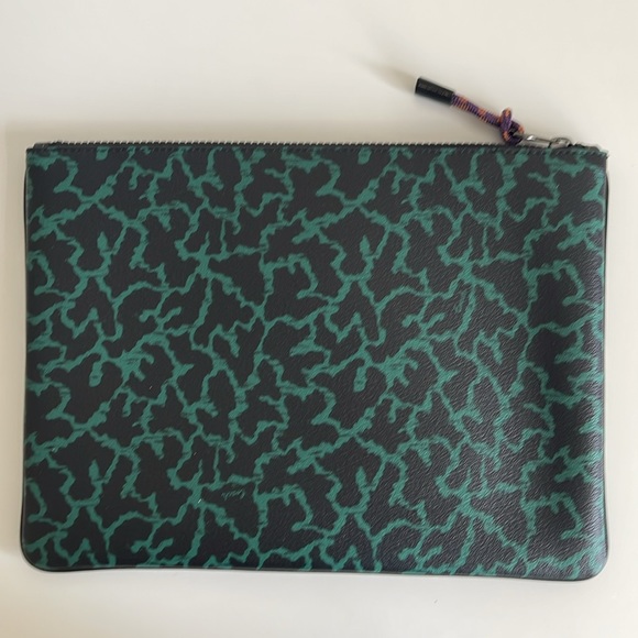 Coach Disney X Wavy Animal Print Green Black With Thumper Large Zippered Sleeve - Picture 4 of 7